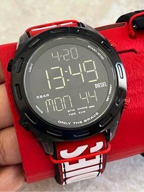 Diesel Crusher Digital Watch And Interchangeable Strap DZ2164SET